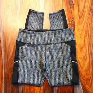 Yoga Pants, Z by Zobha, Size 8-10, Black with Houndstooth, 2 side pockets,